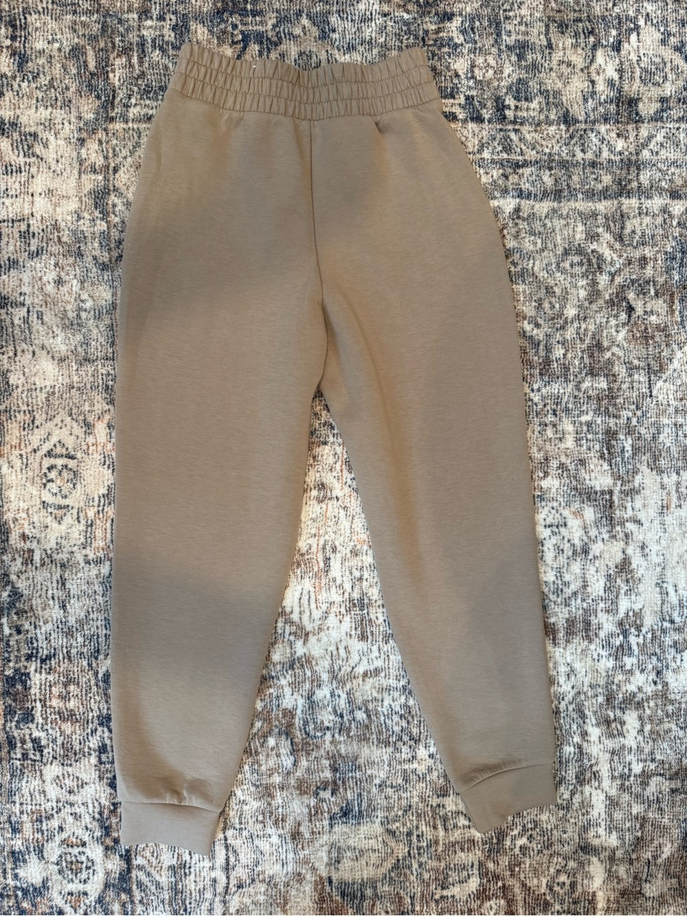 Old Navy Women’s Taupe Elastic-Waist Joggers